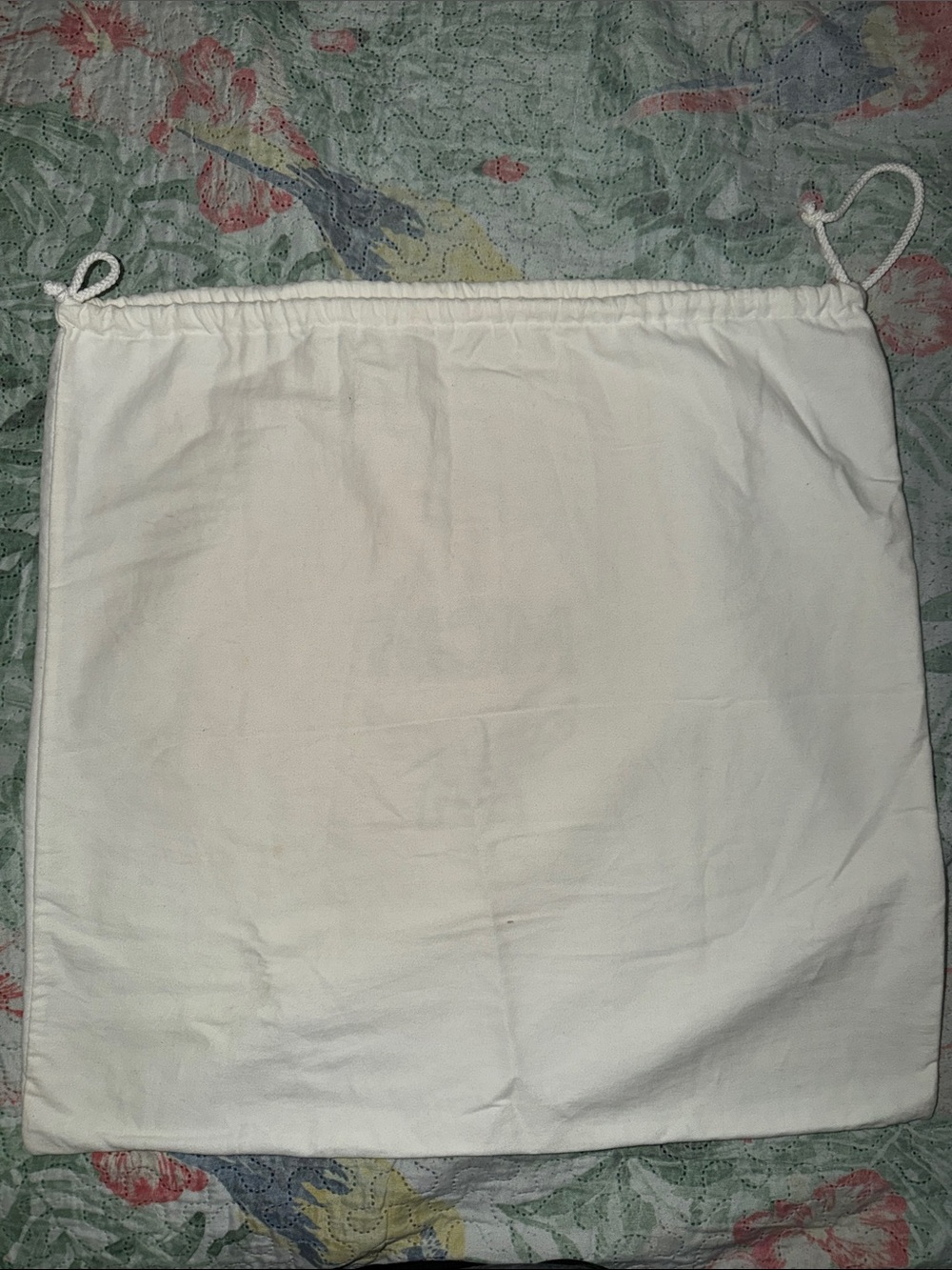 MCM White Drawstring Logo Dust Bag - Picture 3 of 6